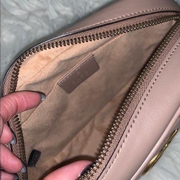 Gucci GG Marmont Matelassé Mini Bag - Picture 3 of 4